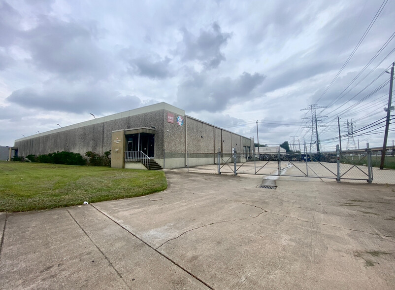 5600 Braxton Dr, Houston, TX for lease - Building Photo - Image 1 of 20