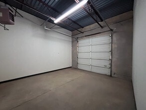 6100 NW 2nd St, Oklahoma City, OK for lease Interior Photo- Image 2 of 4