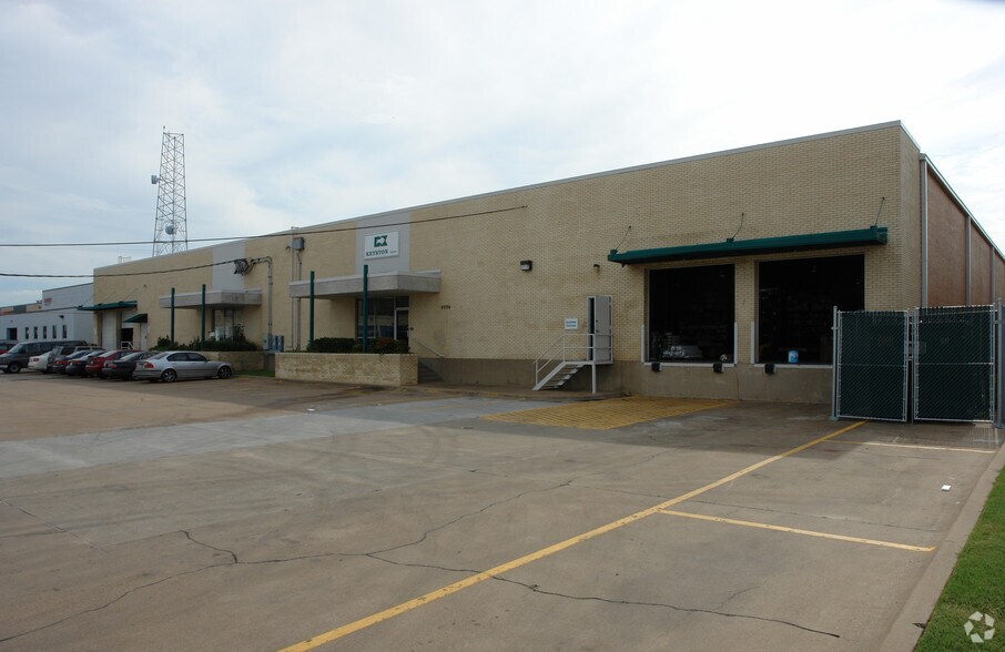 5036-5044 Sharp St, Dallas, TX for sale - Primary Photo - Image 1 of 1