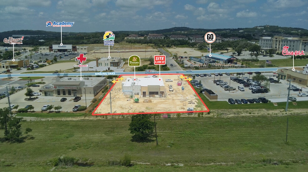 438 Singing Oaks, Spring Branch, TX for lease - Building Photo - Image 3 of 9