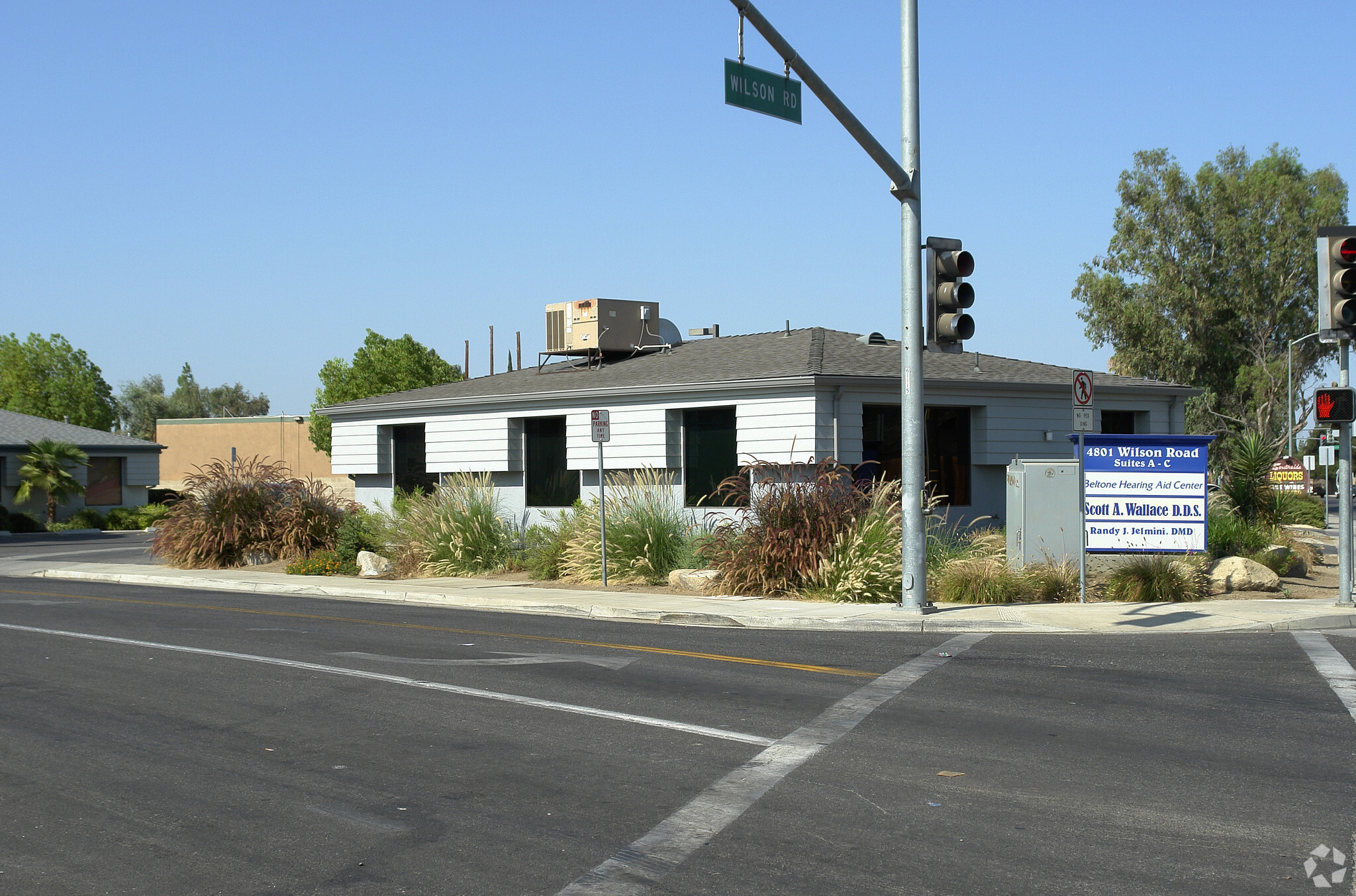 4801 Wilson Rd, Bakersfield, CA for sale Primary Photo- Image 1 of 1