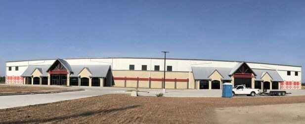 1315 W MacArthur Rd, Wichita, KS for lease Primary Photo- Image 1 of 10