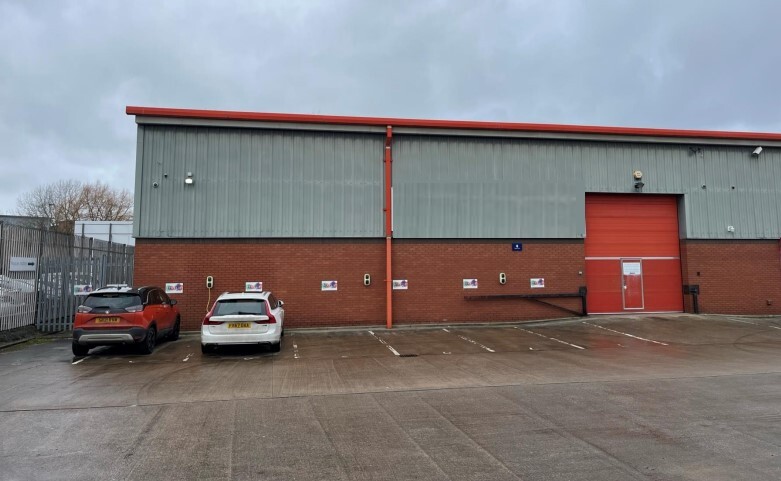 Modwen Rd, Salford for lease - Building Photo - Image 2 of 3