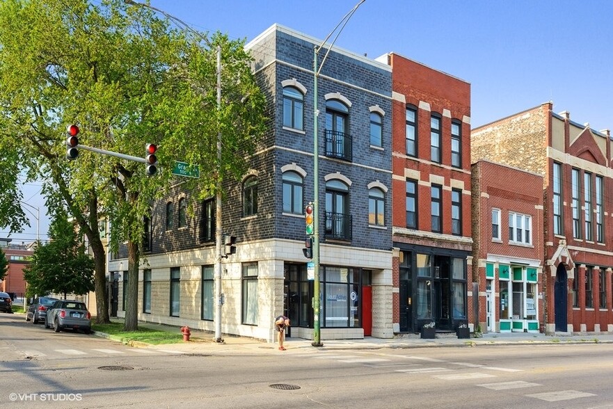 2258 W Grand Ave, Chicago, IL for sale - Building Photo - Image 1 of 1