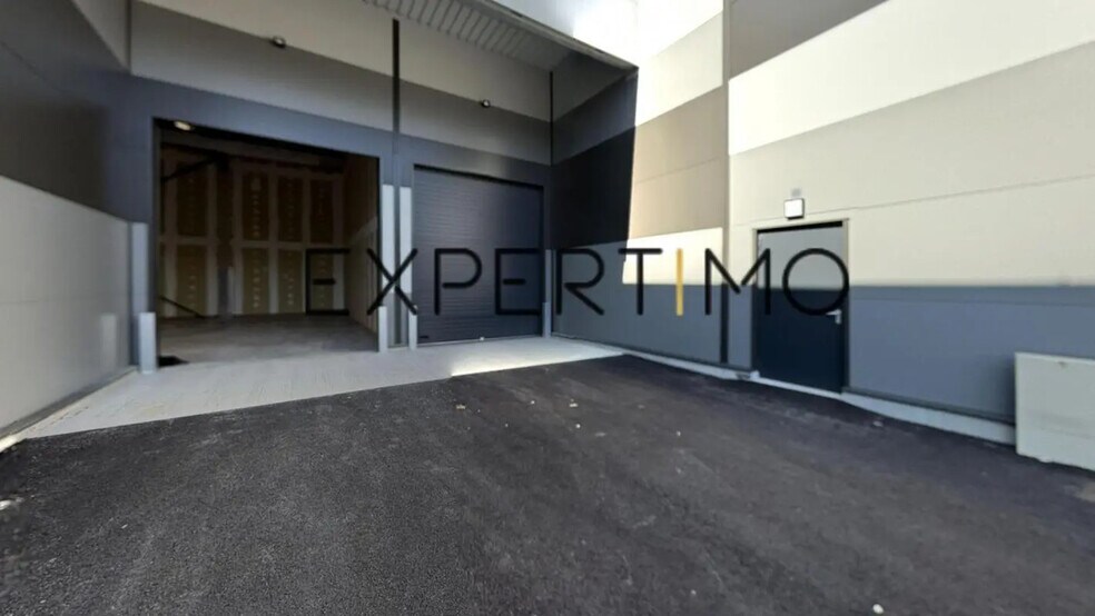 Flex in Colombier-Saugnieu for lease - Building Photo - Image 3 of 16