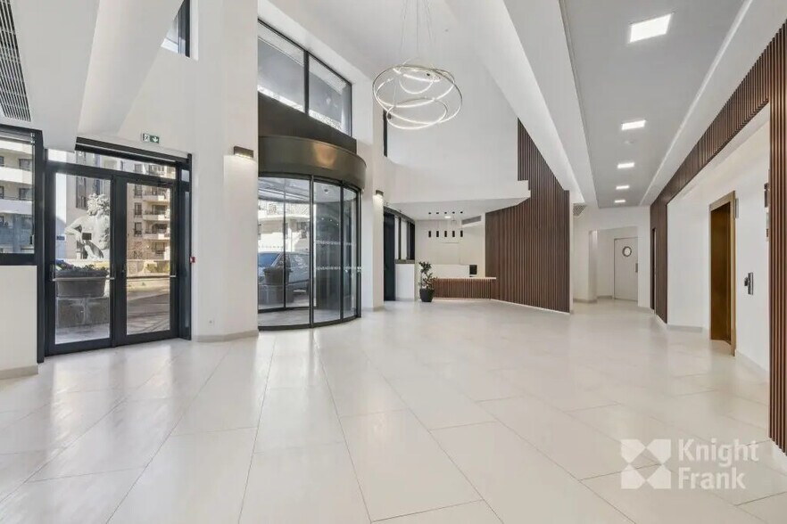 4 Place Des Ailes, Boulogne-Billancourt for lease - Building Photo - Image 2 of 9