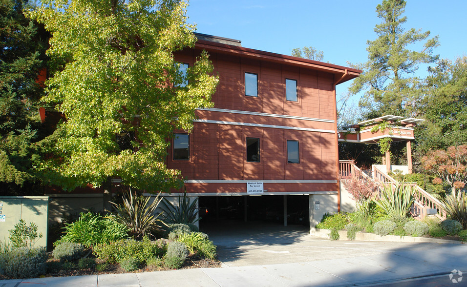 911 Moraga Rd, Lafayette, CA for lease - Building Photo - Image 2 of 20