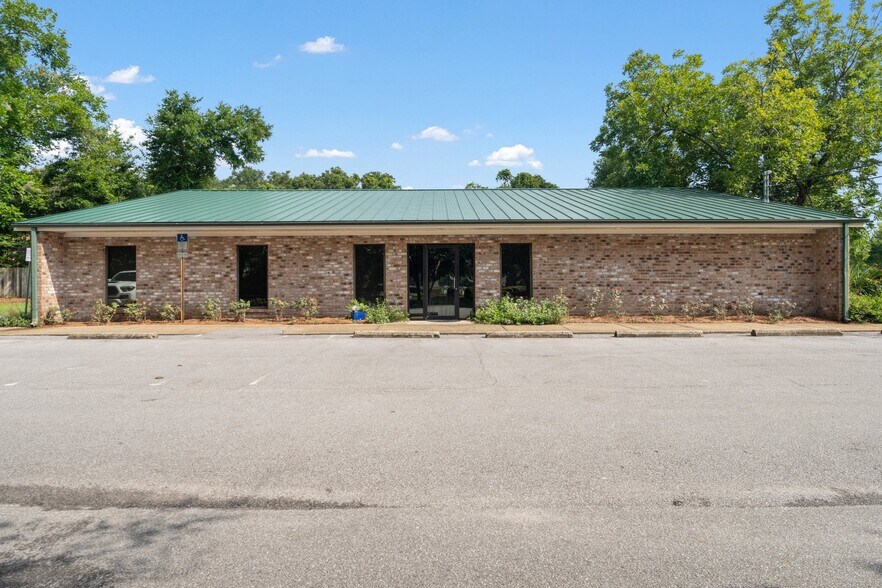 4621 Davis Hwy, Pensacola, FL for sale - Primary Photo - Image 1 of 1