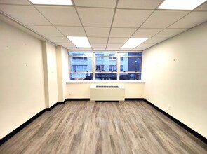 155 E 55th St, New York, NY for lease Interior Photo- Image 2 of 10