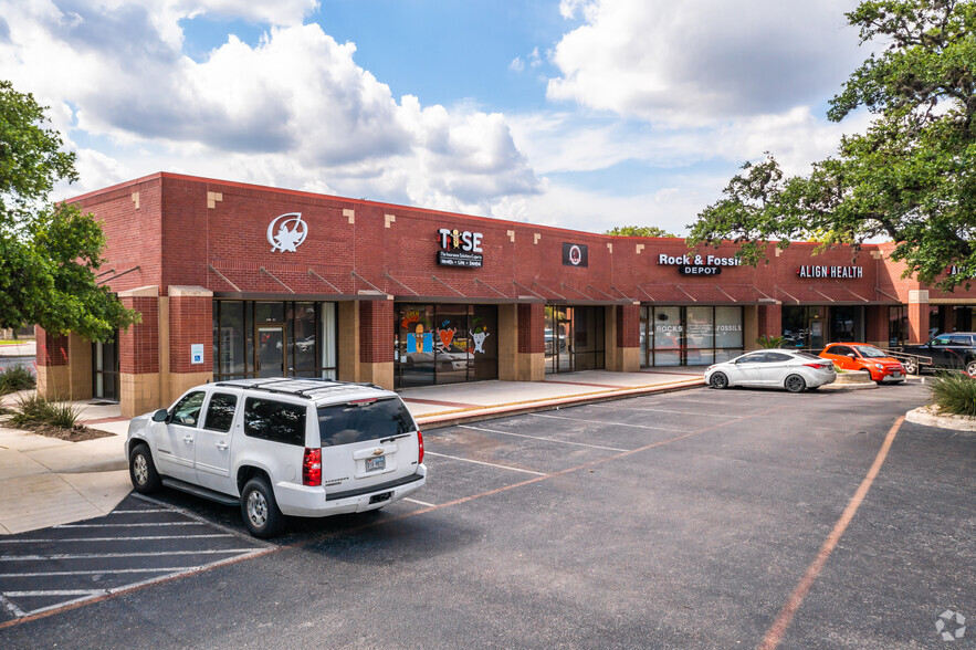 15909 San Pedro Ave, San Antonio, TX for lease - Building Photo - Image 3 of 19