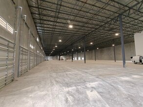 12070 SW Tom Mackie Blvd, Port Saint Lucie, FL for lease Interior Photo- Image 2 of 3