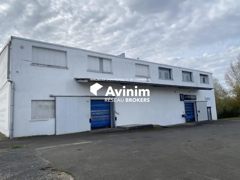 Flex in Saint-Yorre for sale - Building Photo - Image 3 of 7