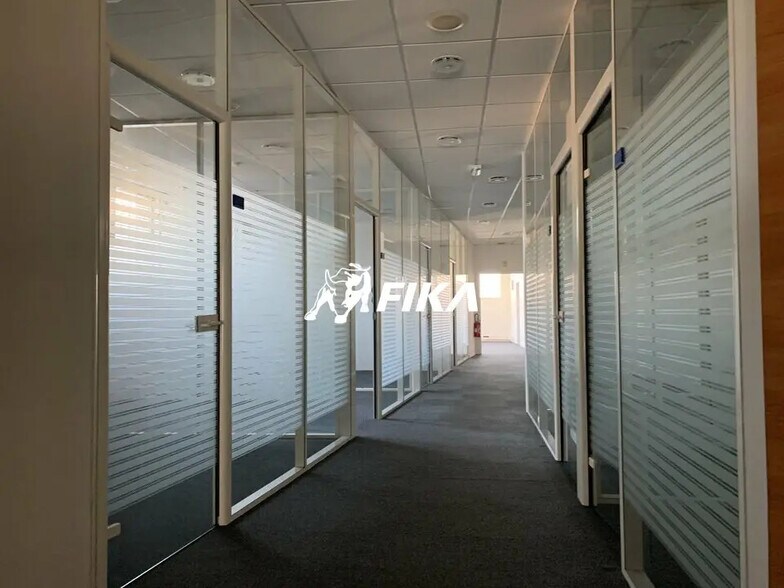 Office in Toulouse for lease - Interior Photo - Image 1 of 7