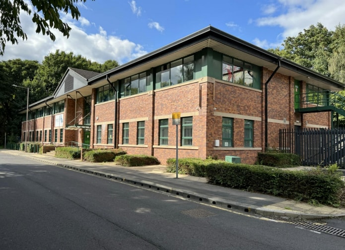 Pontefract Rd, Barnsley for lease - Primary Photo - Image 1 of 7