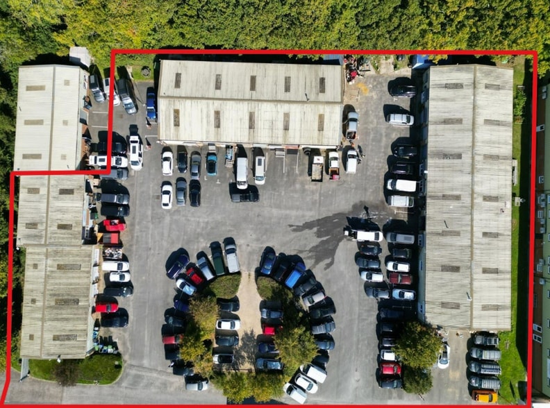 Unit 1-12 & 16-20 Henfield Business Park portfolio of 3 properties for sale on LoopNet.com - Building Photo - Image 1 of 5