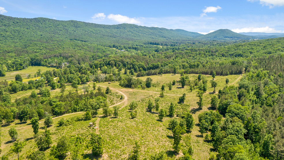 846 Lower Mill Creek Rd, Rocky Face, GA for sale - Primary Photo - Image 1 of 1