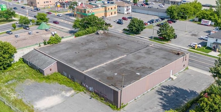 71 Ninth St W, Cornwall, ON for sale - Building Photo - Image 2 of 2