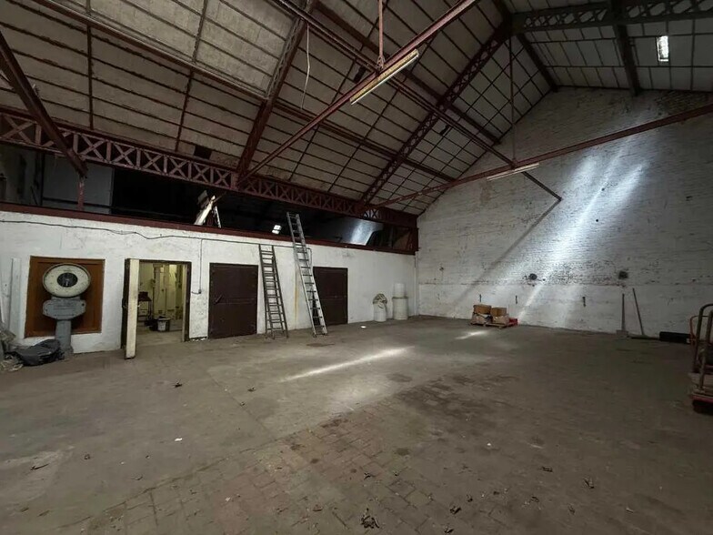 Industrial in Lille for sale - Interior Photo - Image 3 of 6
