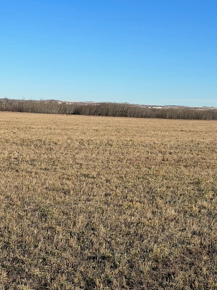 NW-28-71-5-W6, Grande Prairie, AB for sale - Building Photo - Image 2 of 4