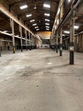 225 Wetmore Ave SE, Massillon, OH for lease Interior Photo- Image 2 of 3