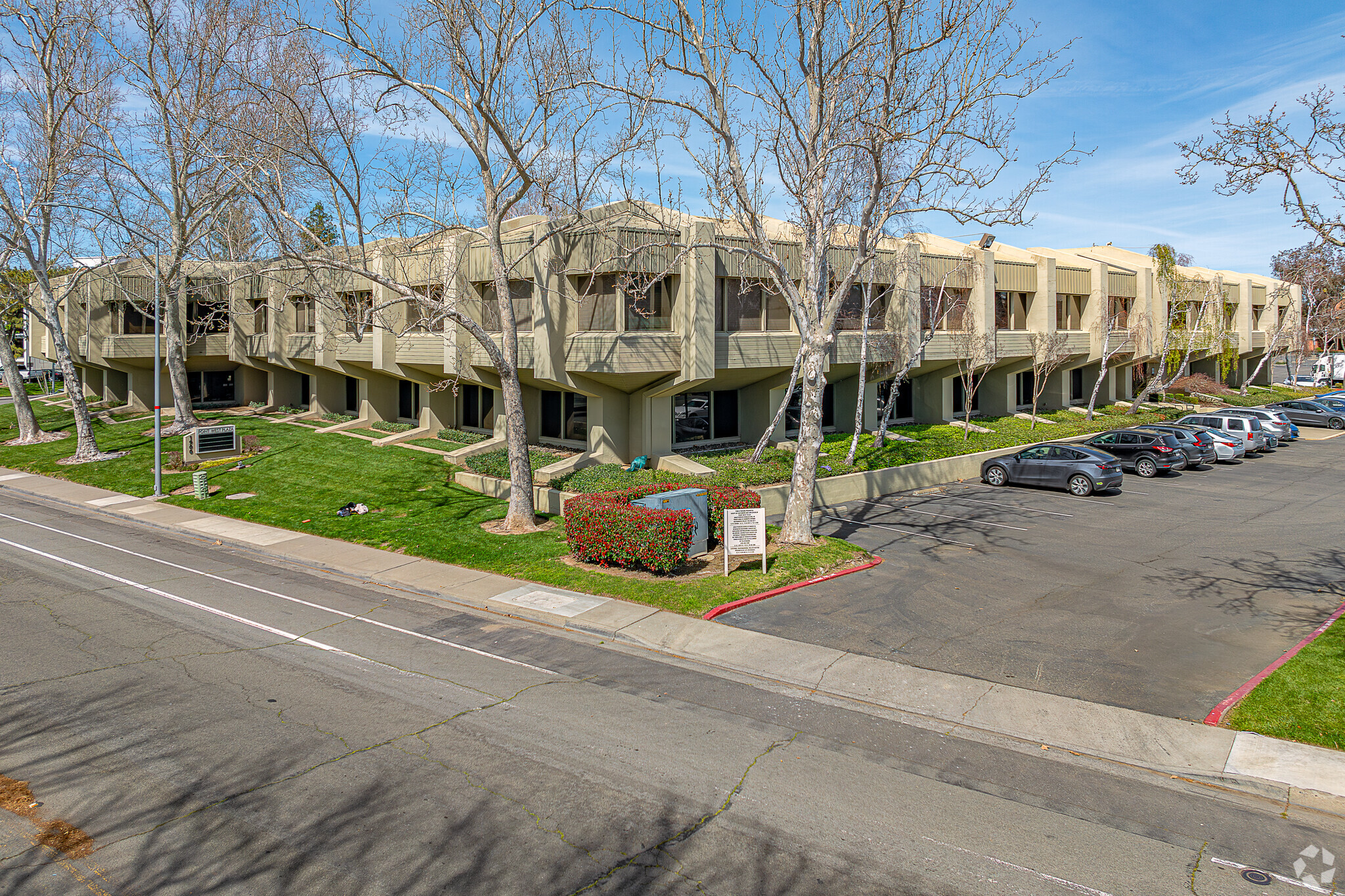 1900 Point West Way, Sacramento, CA for lease Building Photo- Image 1 of 9