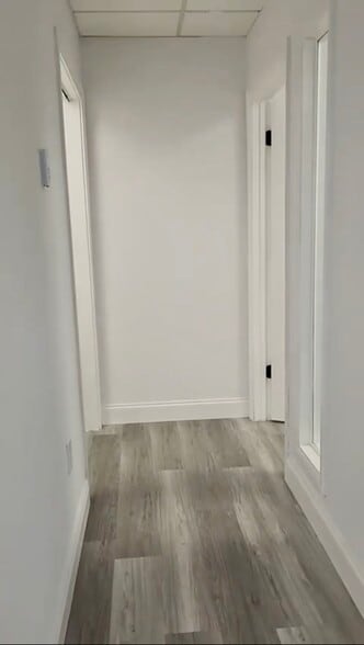 1150 NW 72nd Ave, Miami, FL for lease - Interior Photo - Image 3 of 45