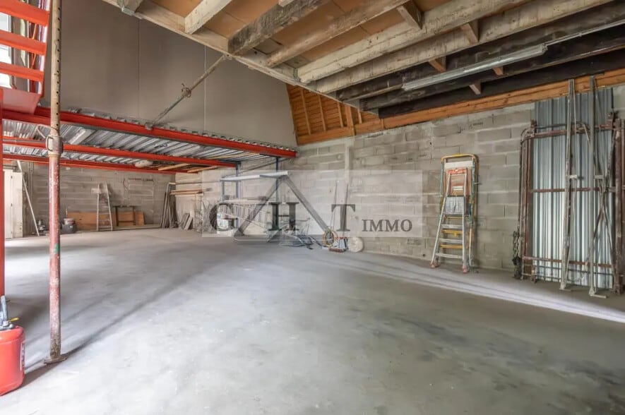 Office in Linas for lease - Interior Photo - Image 2 of 4