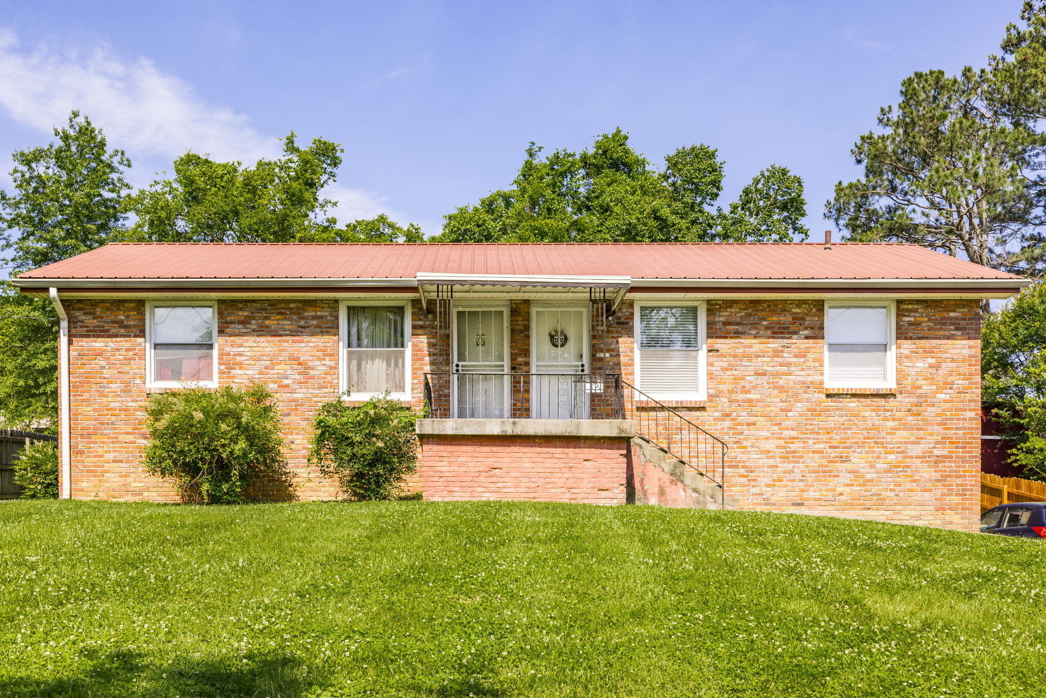 515 Donald St, Goodlettsville, TN for sale Primary Photo- Image 1 of 19