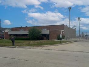 44840 Trinity Dr, Clinton Township, MI for lease Building Photo- Image 1 of 2