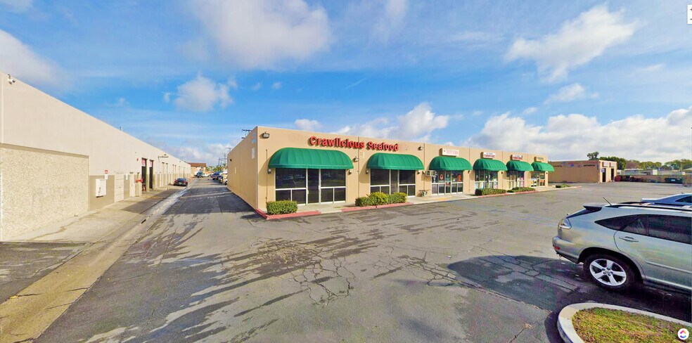 3639-3649 W McFadden Ave, Santa Ana, CA for lease - Building Photo - Image 1 of 2