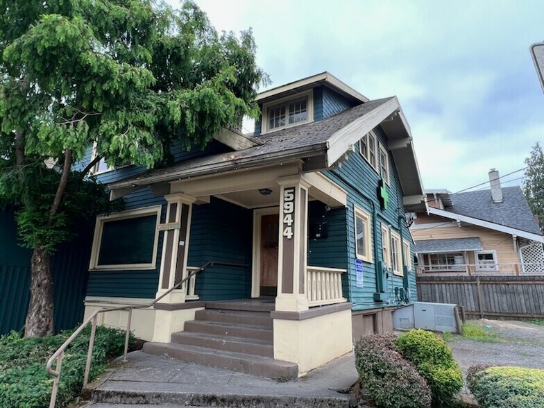 5944 NE Sandy Blvd, Portland, OR 97213