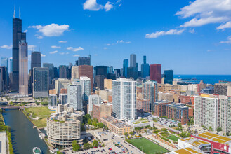 801 S Financial Pl, Chicago, IL - AERIAL  map view