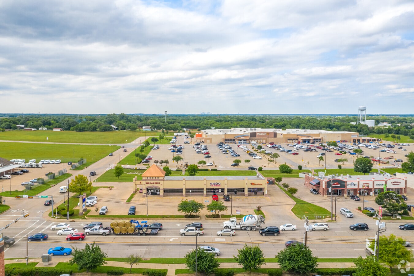 106 E Ovilla Rd, Red Oak, TX 75154