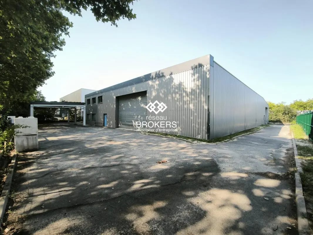 Flex in Bondoufle for lease Building Photo- Image 1 of 8