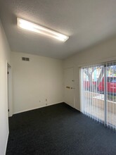 2100 N Sepulveda Blvd, Manhattan Beach, CA for lease Interior Photo- Image 2 of 8