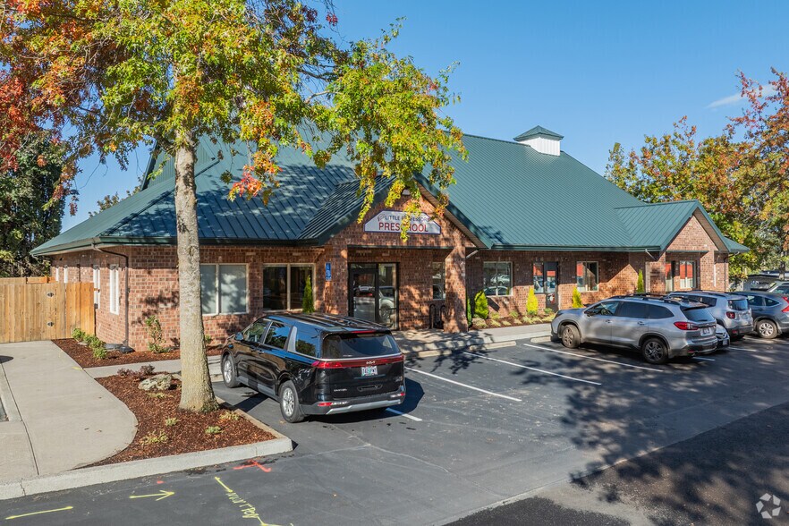 1312-1320 E Powell Blvd, Gresham, OR for sale - Primary Photo - Image 1 of 1