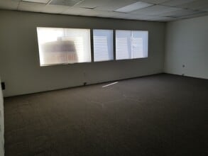 1241 S Fairfax Ave, Los Angeles, CA for lease Building Photo- Image 2 of 2