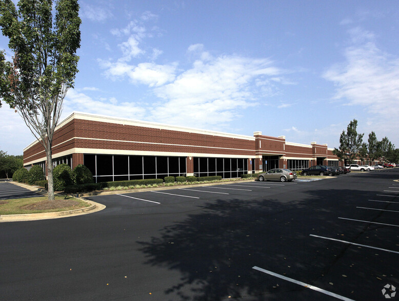 10700 Abbotts Bridge Rd, Duluth, GA for lease - Primary Photo - Image 1 of 23