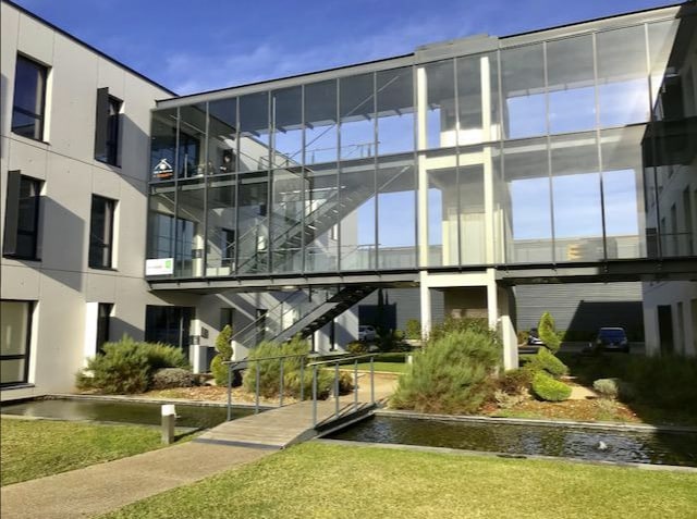 11 Rue Aimé Cotton, Saint-Priest for lease - Building Photo - Image 3 of 3