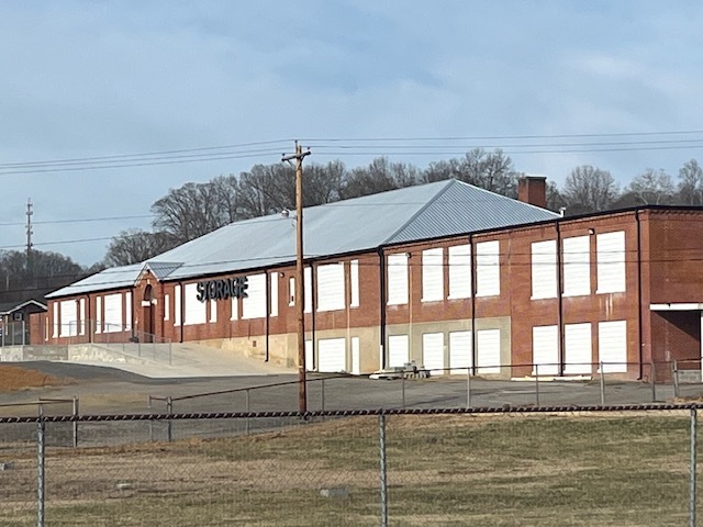 100 Emory Ln, Kingsport, TN for sale - Primary Photo - Image 1 of 4