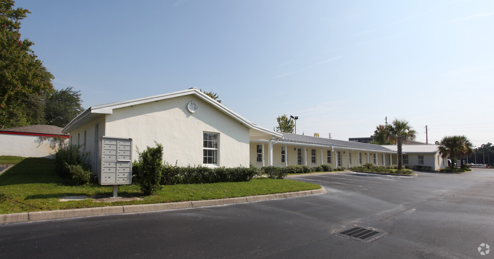 534 Park Ave, Orange Park, FL for lease - Building Photo - Image 2 of 6