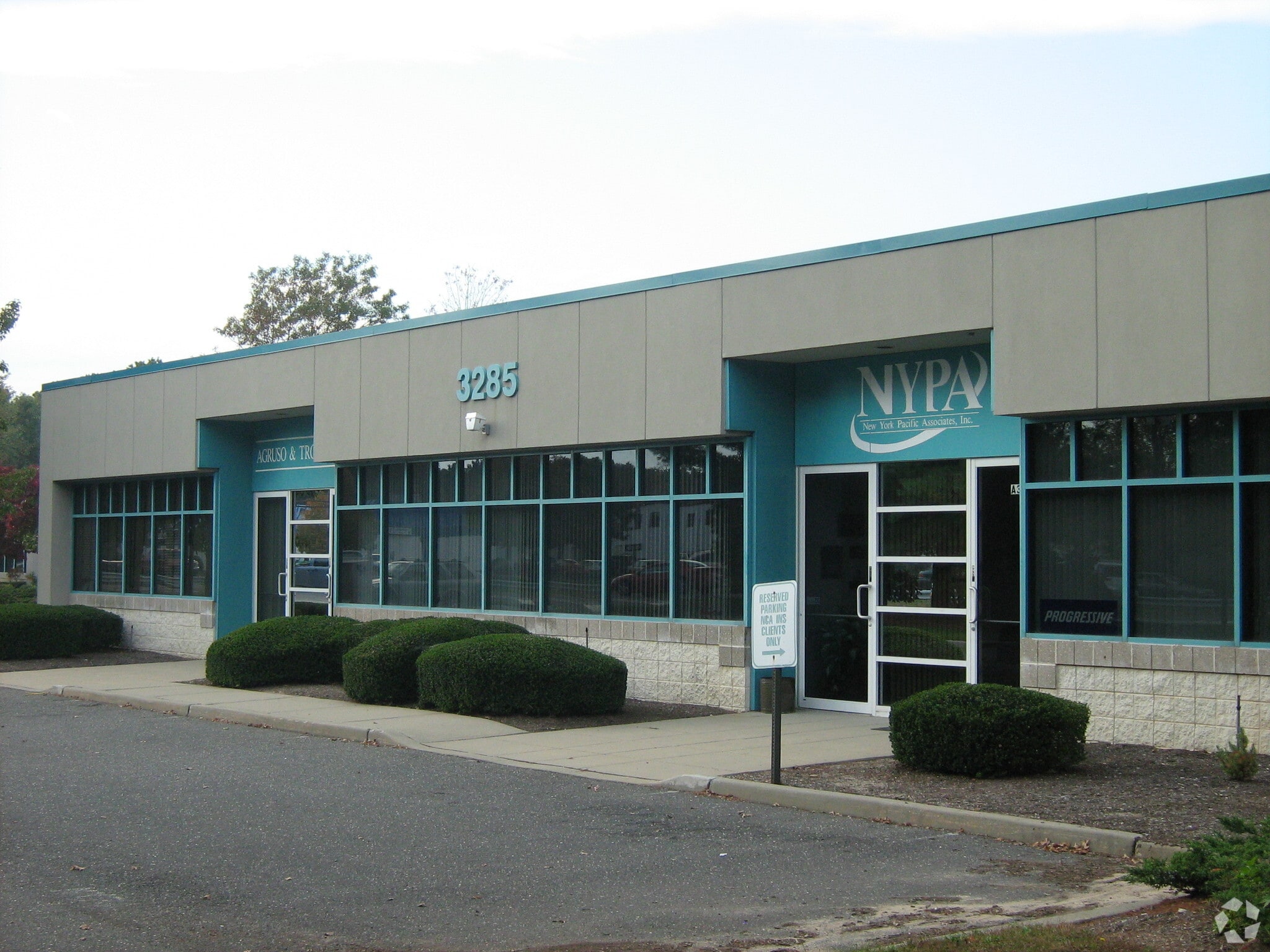 3285 Veterans Memorial Hwy, Ronkonkoma, NY for lease Building Photo- Image 1 of 7