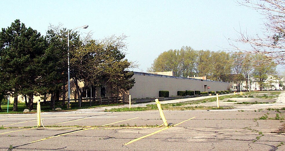 18901 Euclid Ave, Cleveland, OH for sale - Other - Image 2 of 14