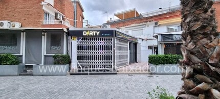 Retail in Castelldefels, Barcelona for lease Interior Photo- Image 2 of 13