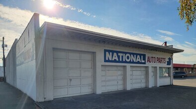 532 Oregon Way, Longview, WA for lease Interior Photo- Image 1 of 5