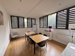 92 Avenue De Saint-Mandé, Paris for lease Building Photo- Image 2 of 14