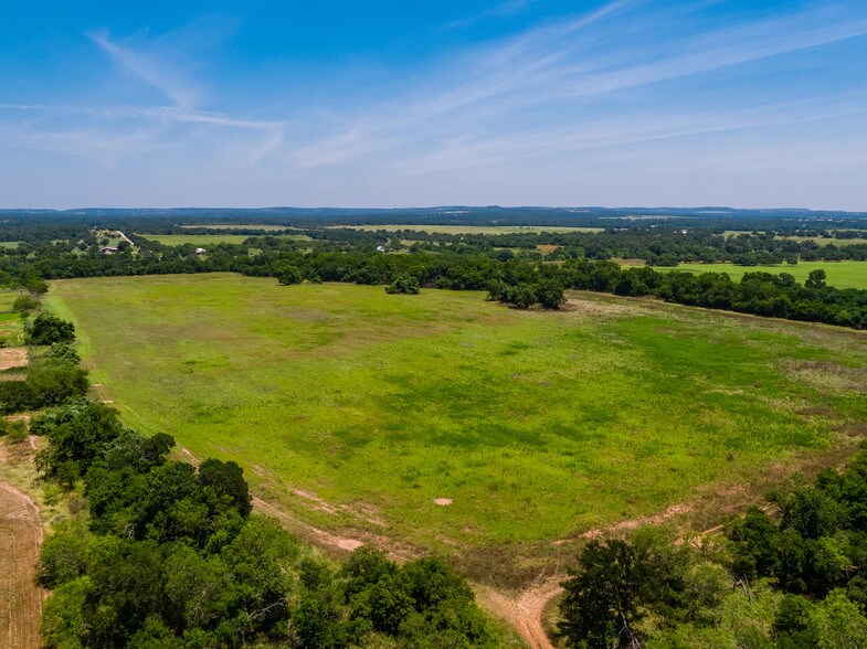377 Frantzen Ln, Fredericksburg, TX 78624