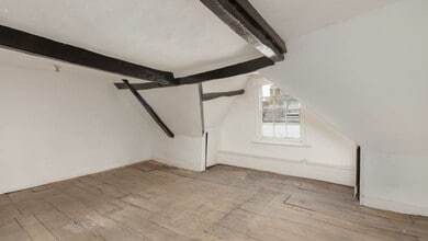 6 Castle St, Canterbury for sale Interior Photo- Image 1 of 1