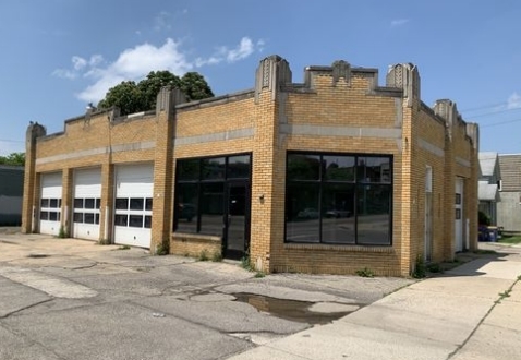 501 Leonard St NW, Grand Rapids, MI for lease - Primary Photo - Image 1 of 6