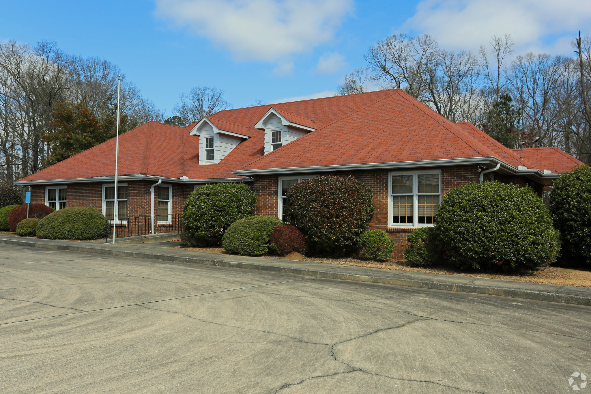 1946 Main Ave SW, Cullman, AL for sale Primary Photo- Image 1 of 1